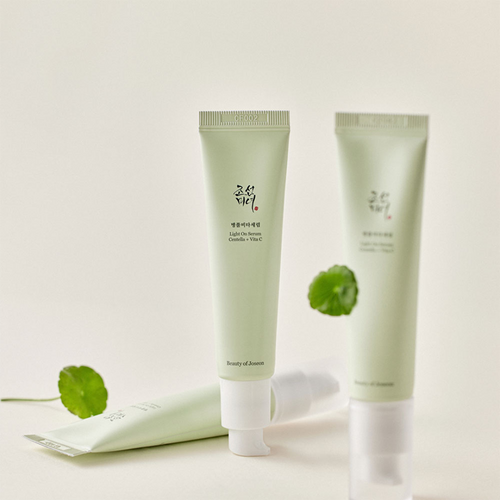 Light On Serum Centella + Vita C